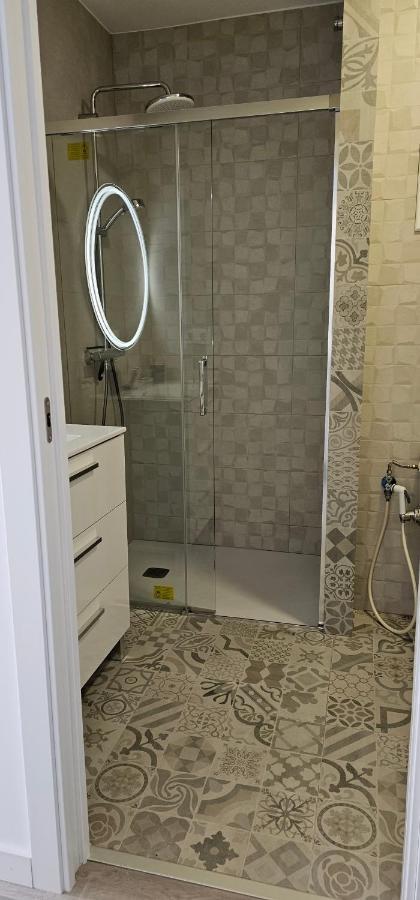 Apartamento Canyelles Playa Roses Ngoại thất bức ảnh